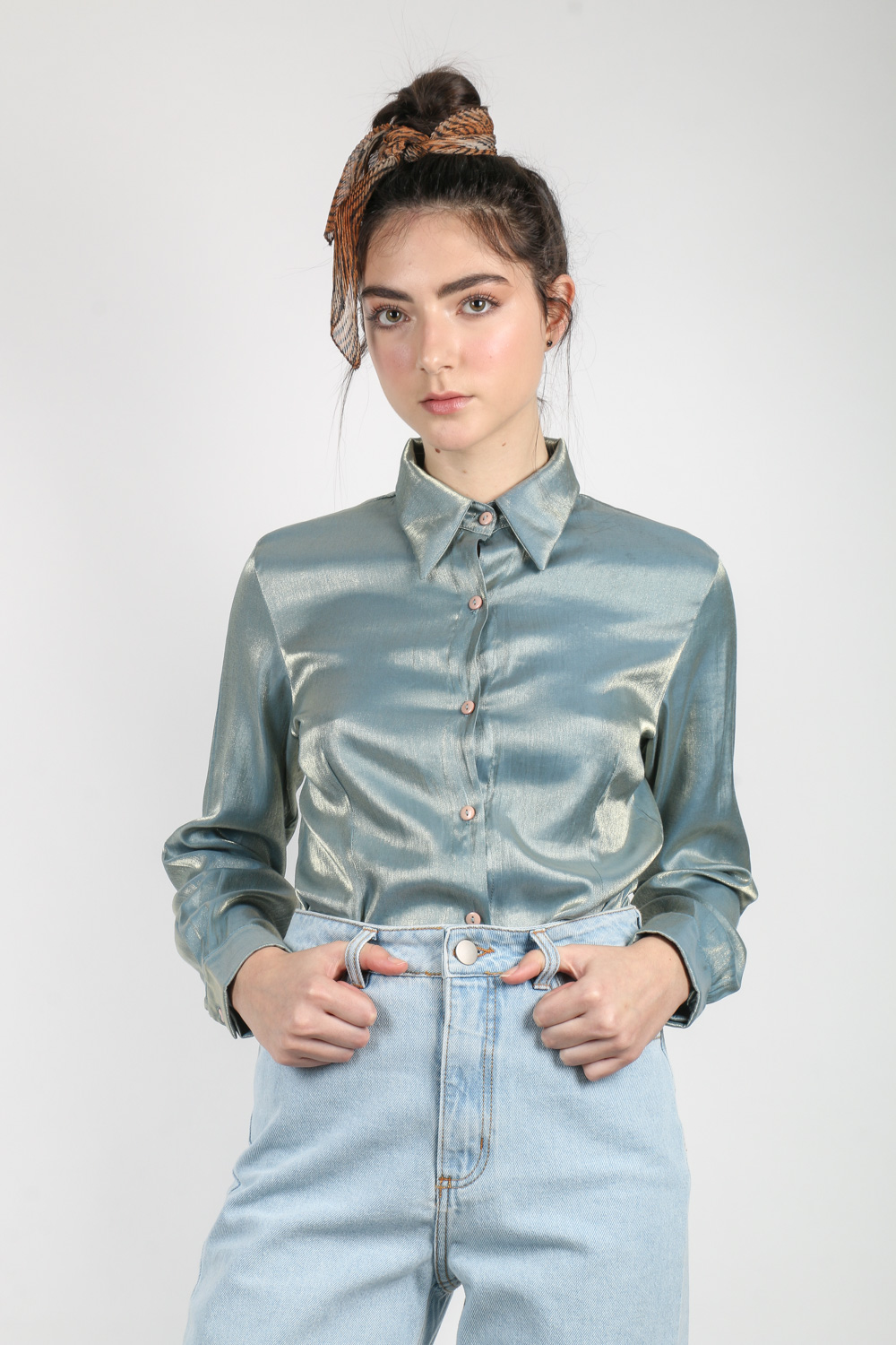 camisa metalizada